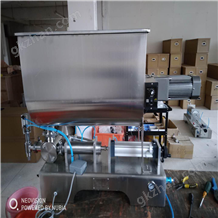 G1WG半自動濃醬灌裝機